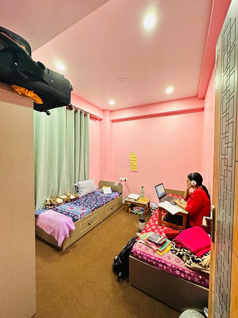Cozy Girls Hostel