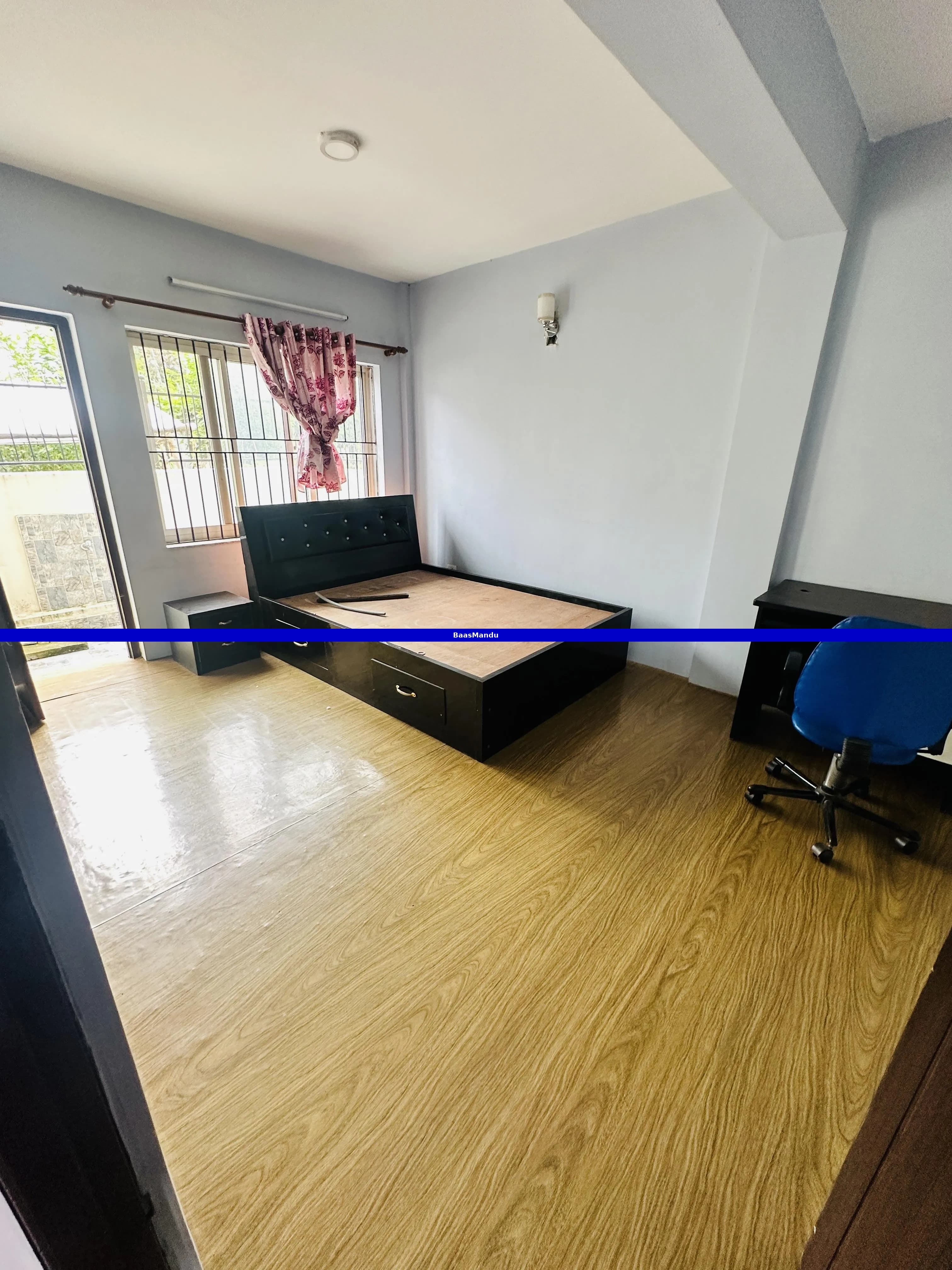 Semi Furnished Flat Rent - 1